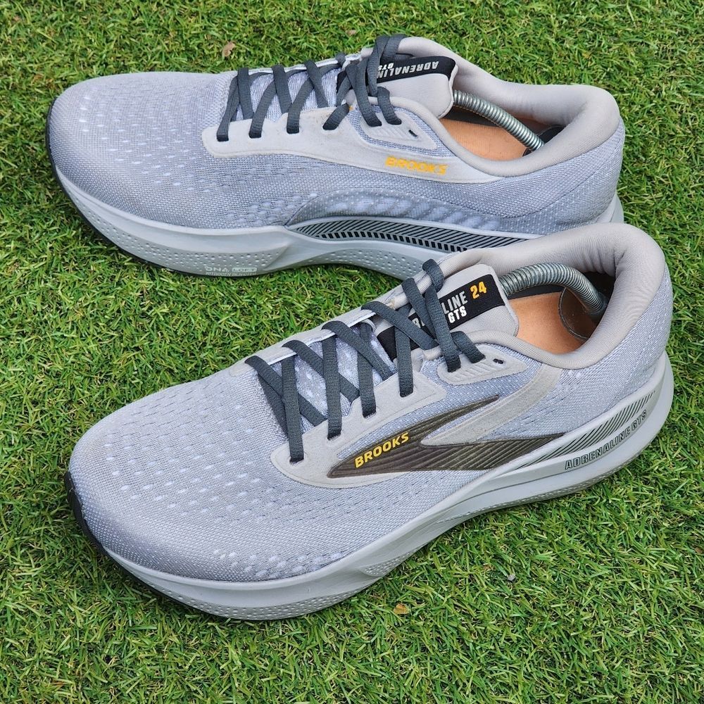 BROOKS ADRENALINE GTS 24 - Men's Sneakers - SIZE 9.5 EXTRA WIDE 4E